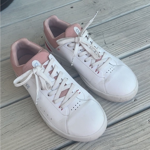 on cloud running the roger advantage - Picture 4 of 7